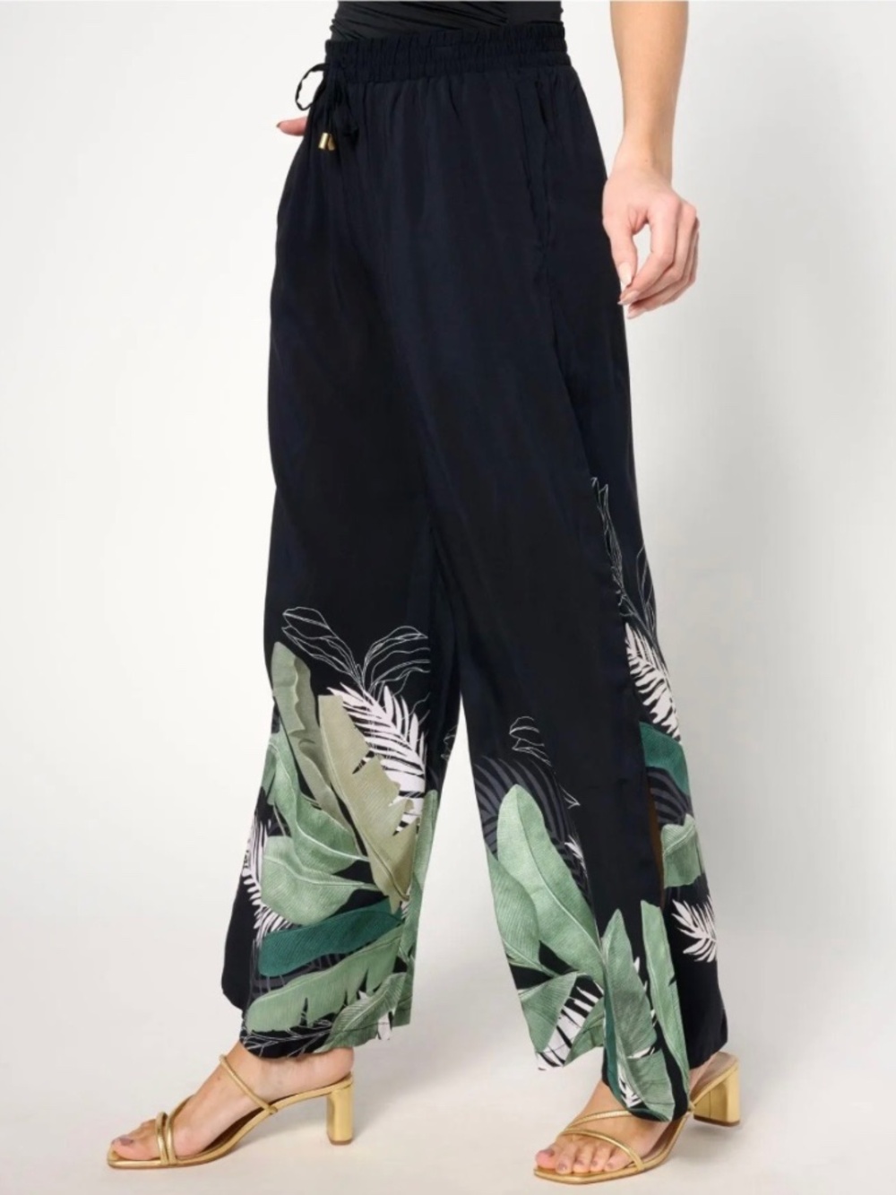 Jantzen Woven Pull-On Wide Leg Cover-Up Pants. Sz L.